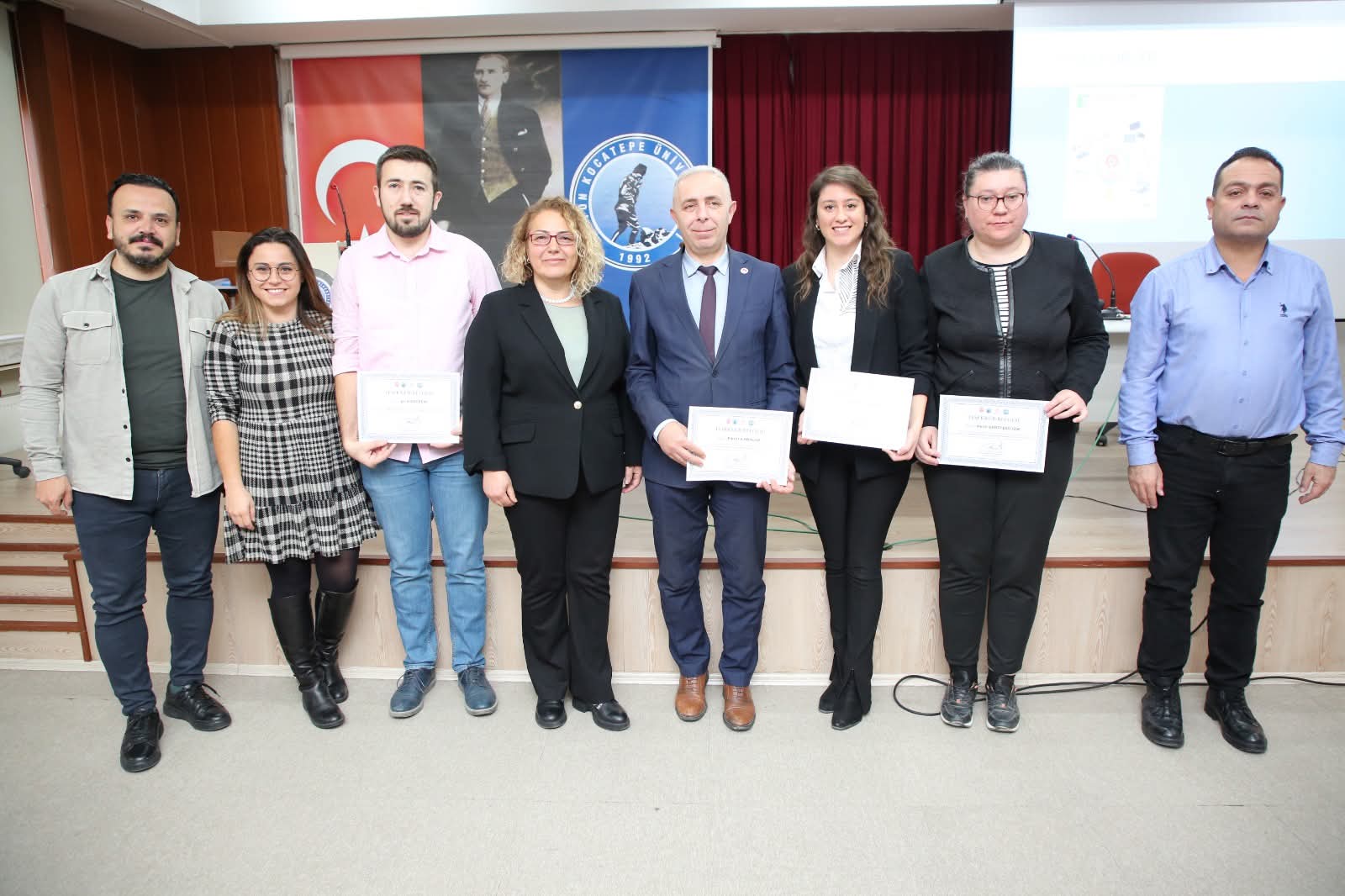 AKÜ de Dijital ve Elektronik Atık Farkındalık Semineri Düzenlendi