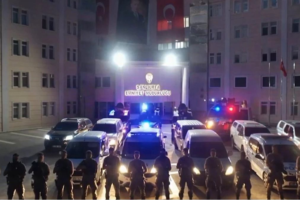 37 ilde FETÖ operasyonu!