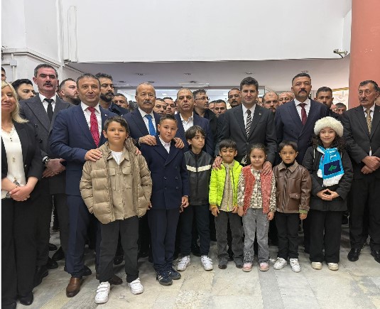 “GENÇLERİMİZİ SOKAKTAN İSTİKBALE YÖNLENDİRİYORUZ”