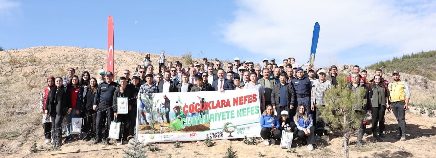 Sandıklı'da Milli Ağaçlandırma Günü Etkinliği Gerçekleştirildi