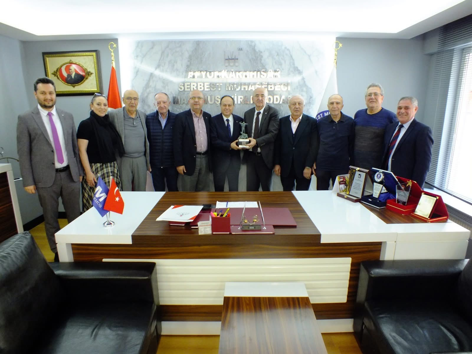 Afyonkarahisar Eğitim Vakfı Yönetimi SMMM Odasını Ziyaret Etti