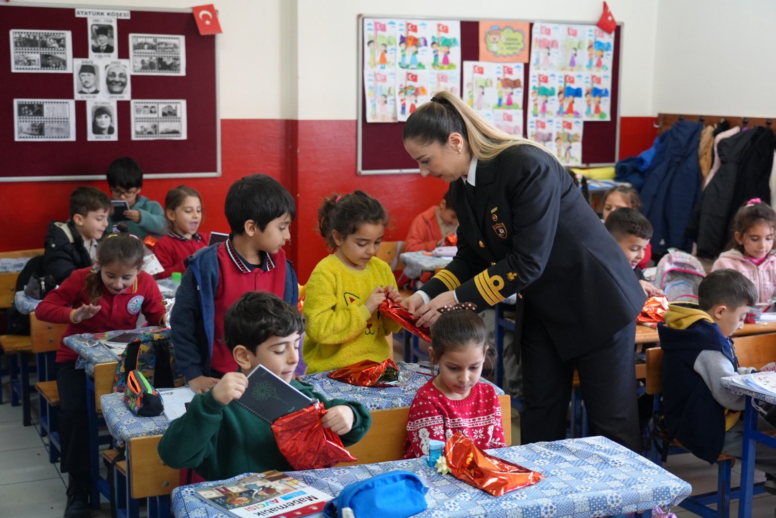 Deniz Er Eğitim Alayı Okulları Ziyaret Etti