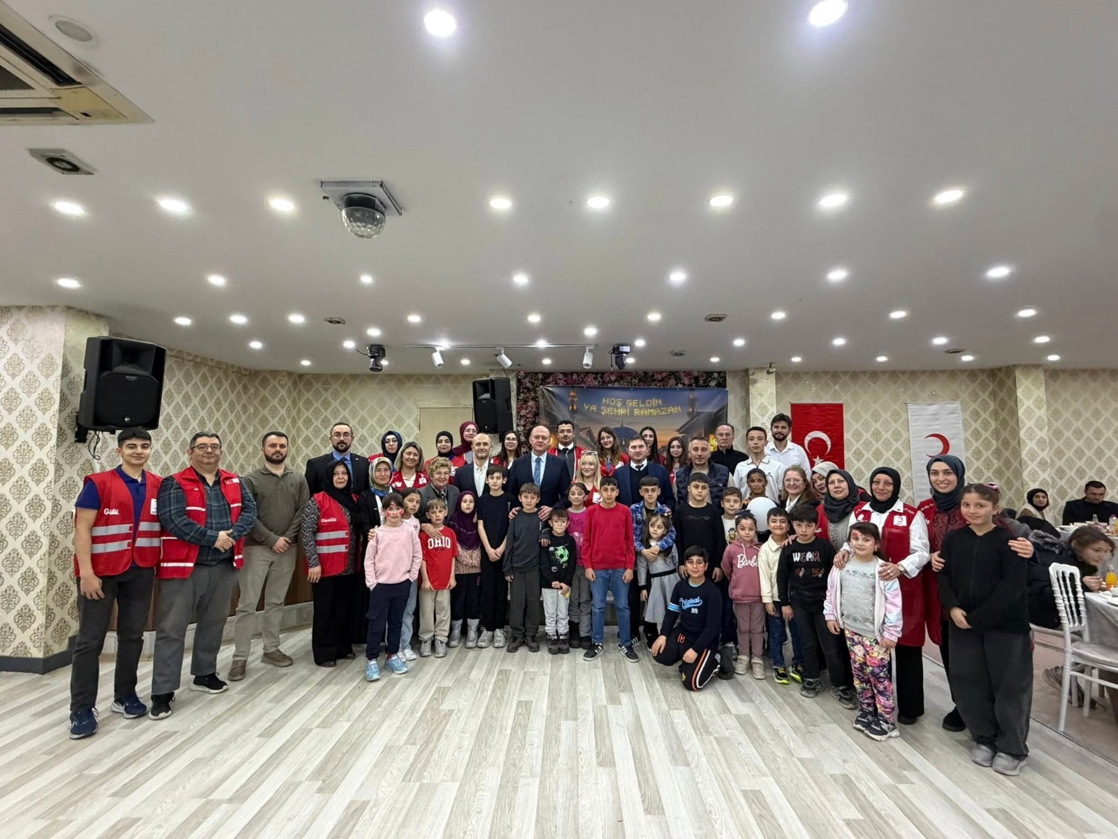 Kızılay’dan Anlamlı İftar