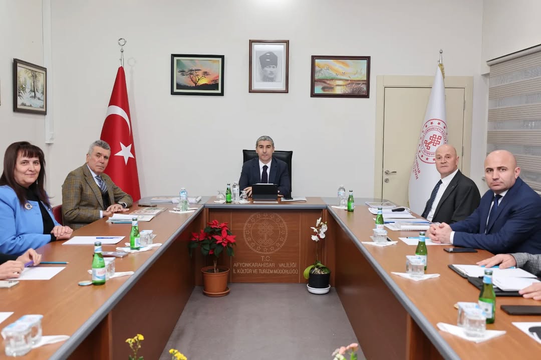 Vali Dr. Naci Aktaş, İl Kültür ve Turizm Müdürlüğü'nü Ziyaret Etti