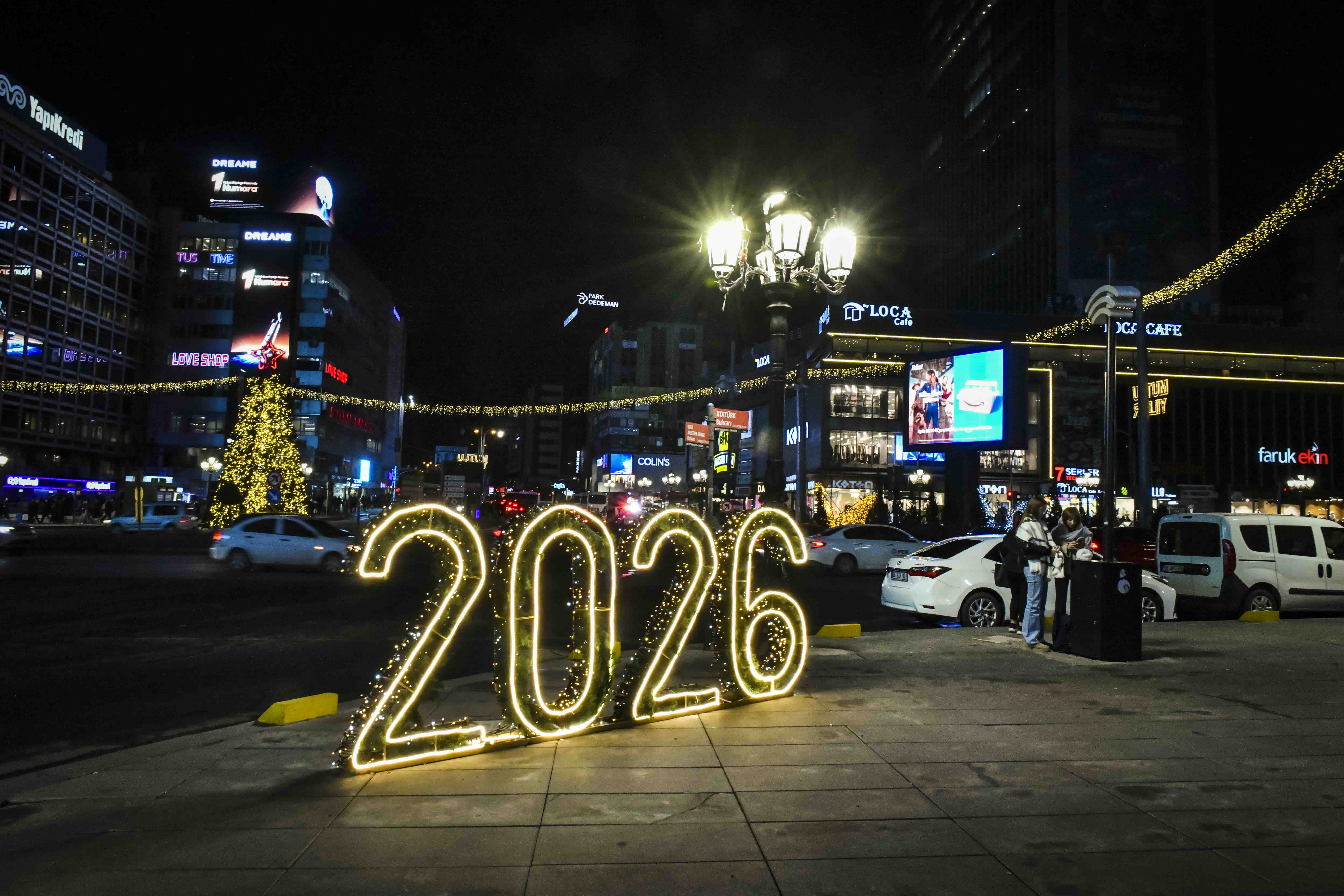 Ankara 2026'yı Işıl Işıl Karşılıyor