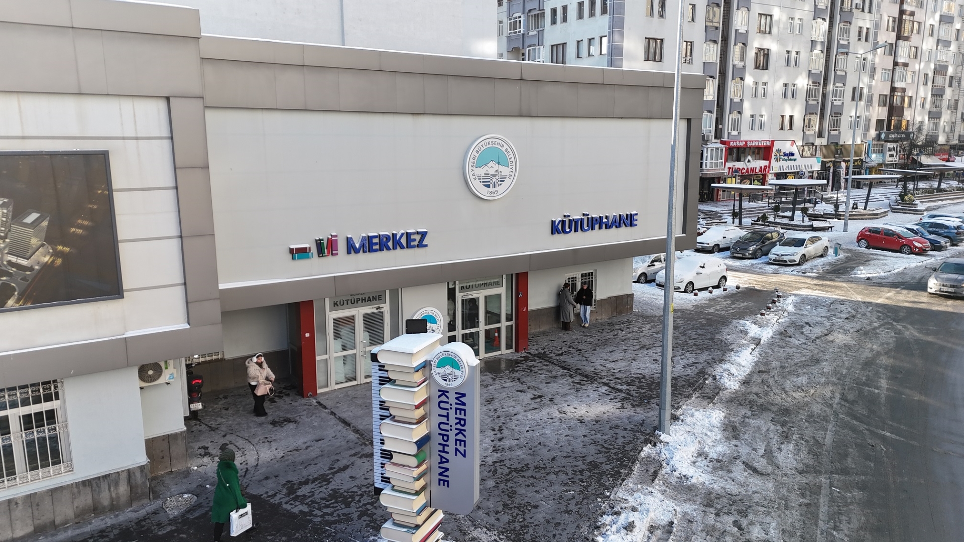 Soğuk Günlerde Sıcak Adres: Kayseri Büyükşehir'in Kütüphaneleri Gençlerin Vazgeçilmezi