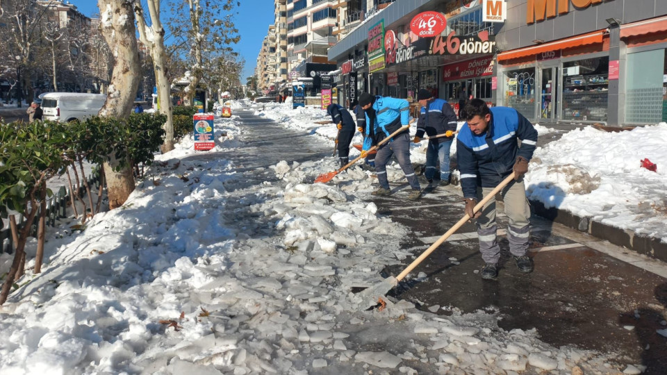 Yaya Trafiğinde Güvenlik İçin Büyükşehir'den Yoğun Mesai