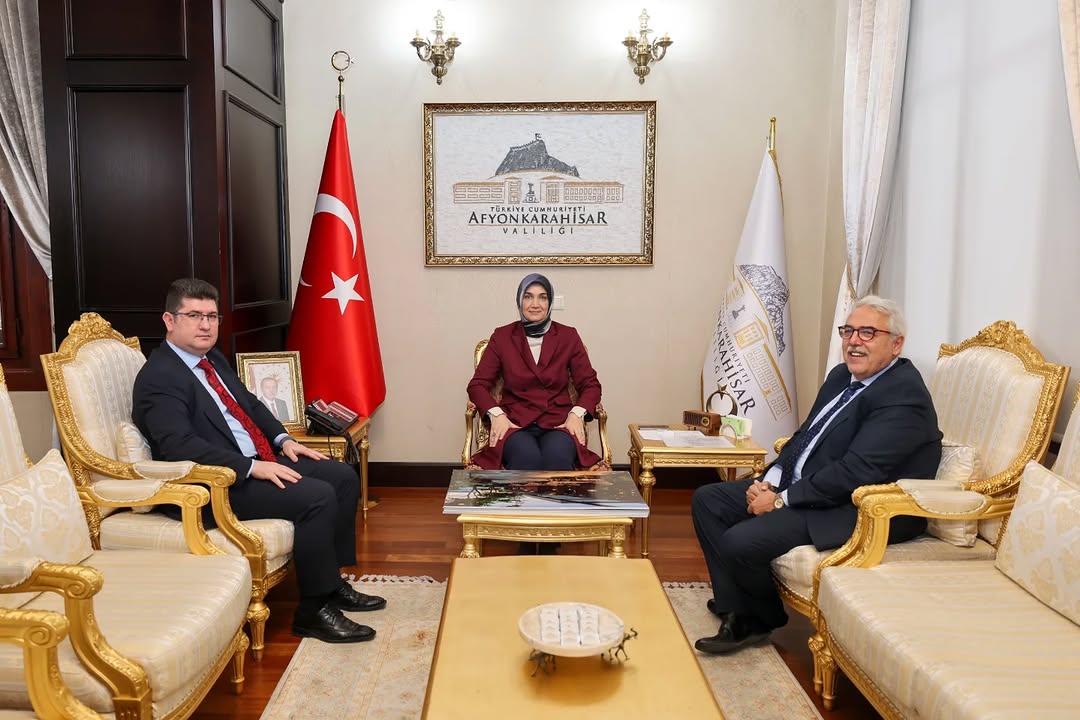 Afyonkarahisar Valiliği, Valimiz Doç. Dr. Kübra Güran Yiğitbaşı ve İş İnsanı Salih Gençler'i Kabul Etti