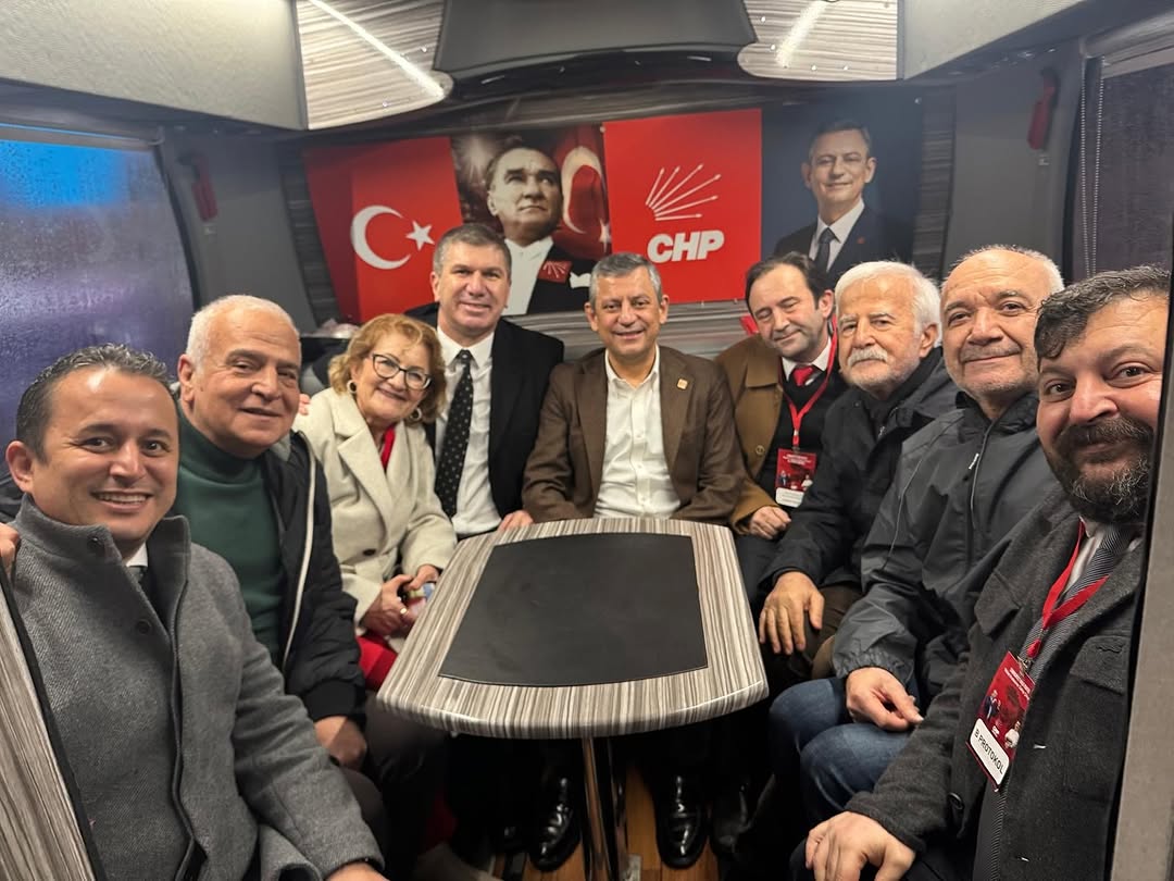 CHP Genel Başkanı Özgür Özel'in Katılımıyla Denizli'de Gerçekleştirilen Açılışlar ve Halk Buluşması