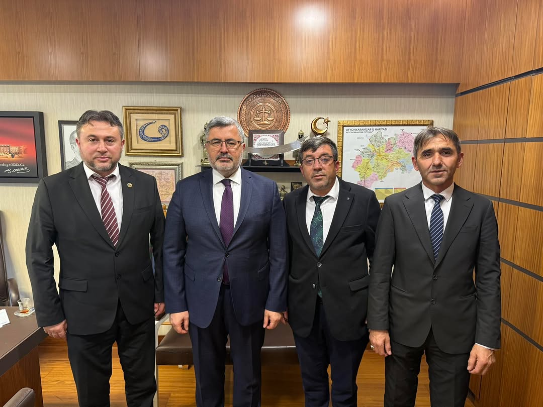 Gazi Meclisinde Ağırlanan İhsaniye Döğer Belediye Başkanı ve Üyeler