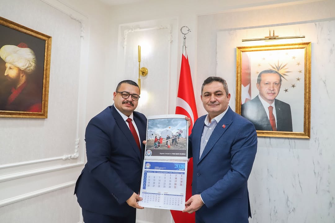 Çobanlar Belediye Başkanı Ali Altuntaş, Eğitim Bir-Sen İlçe Temsilcisi Halil Kuş'u Ağırladı
