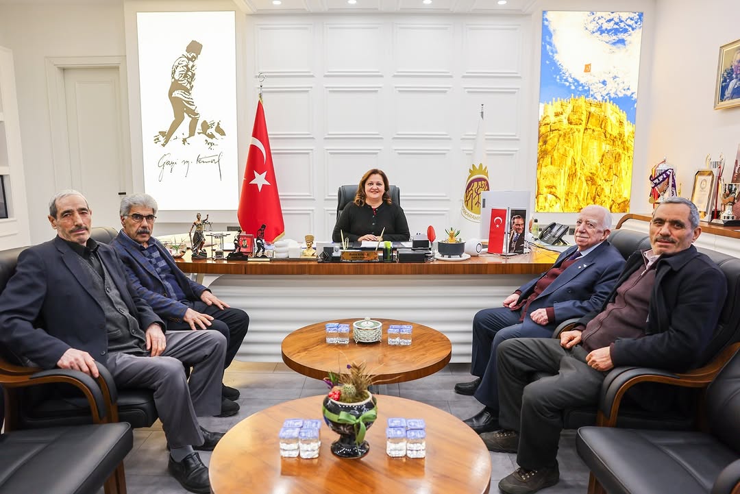 Toptancı Hali Başkanı Ali Çiloğlu ve Yönetim Kurulu Üyeleri Görüş Alışverişinde Bulundu