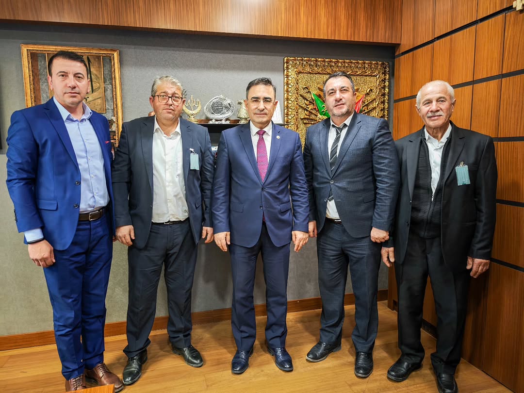 AK Parti Afyonkarahisar İl Yönetim Kurulu Üyesi Ahmet Yıldız ve Kayıhan Belediye Başkanı Mustafa Demiray'ın Ziyareti