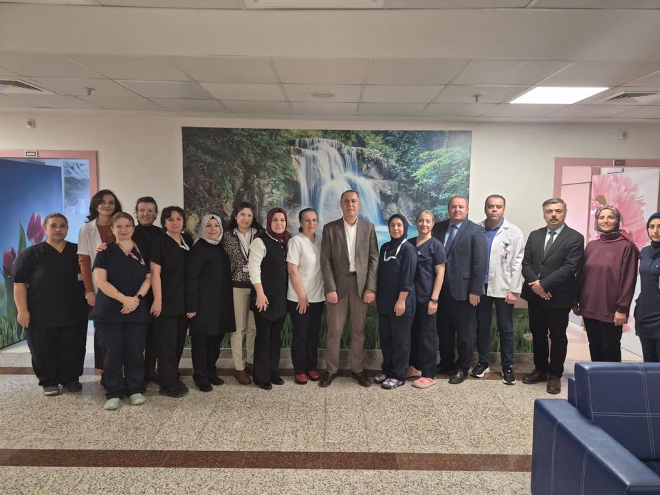 Afyonkarahisar Devlet Hastanesi'nden Fizik Tedavi ve Rehabilitasyon Servisi'ne Övgü