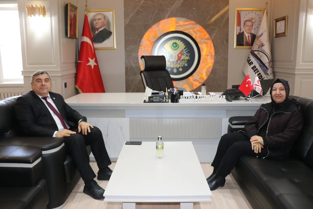 Afyonkarahisar İl Milli Eğitim Müdürü Seyhan Kılınçarslan'ı Ziyaret Etti