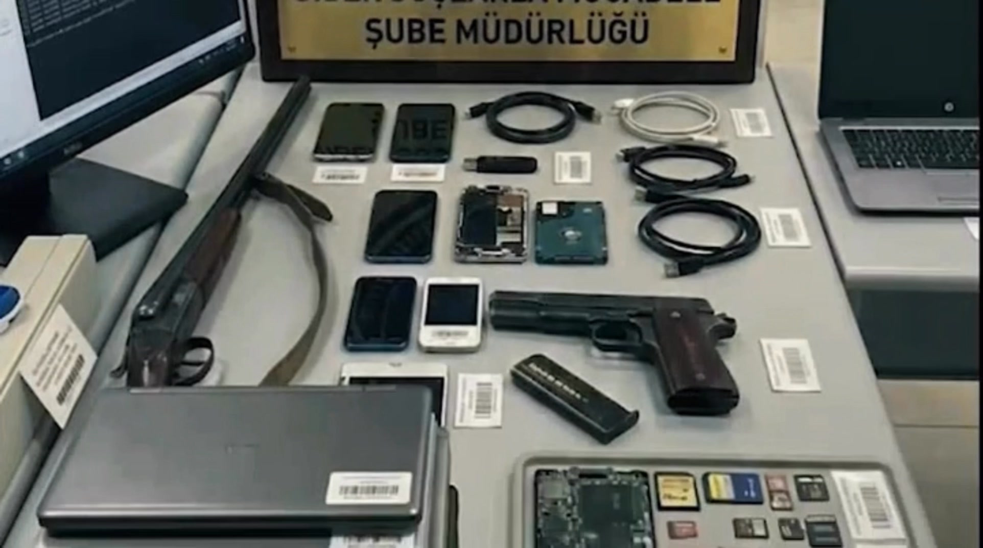 Siber Suçlarla Mücadele kapsamında son 10 gündür Polisimiz tarafından düzenlenen operasyonlarda 360 şüpheli yakalandı