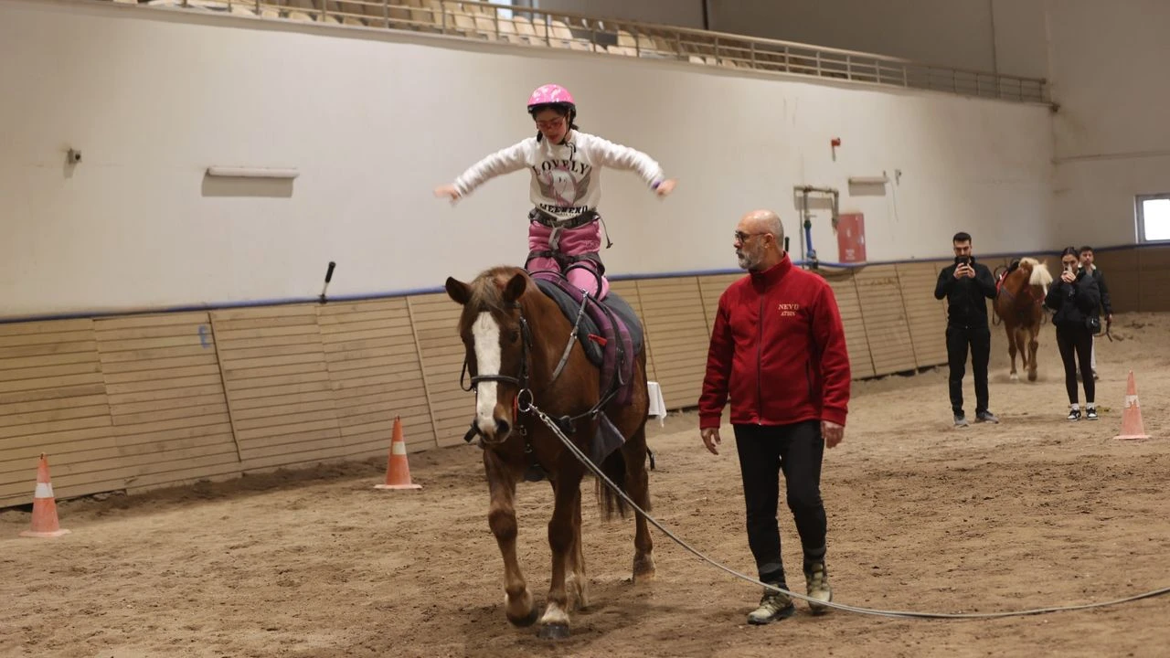 Nevşehir’de Özel Sporcular Para Atlı Cimnastikte Sahne Aldı