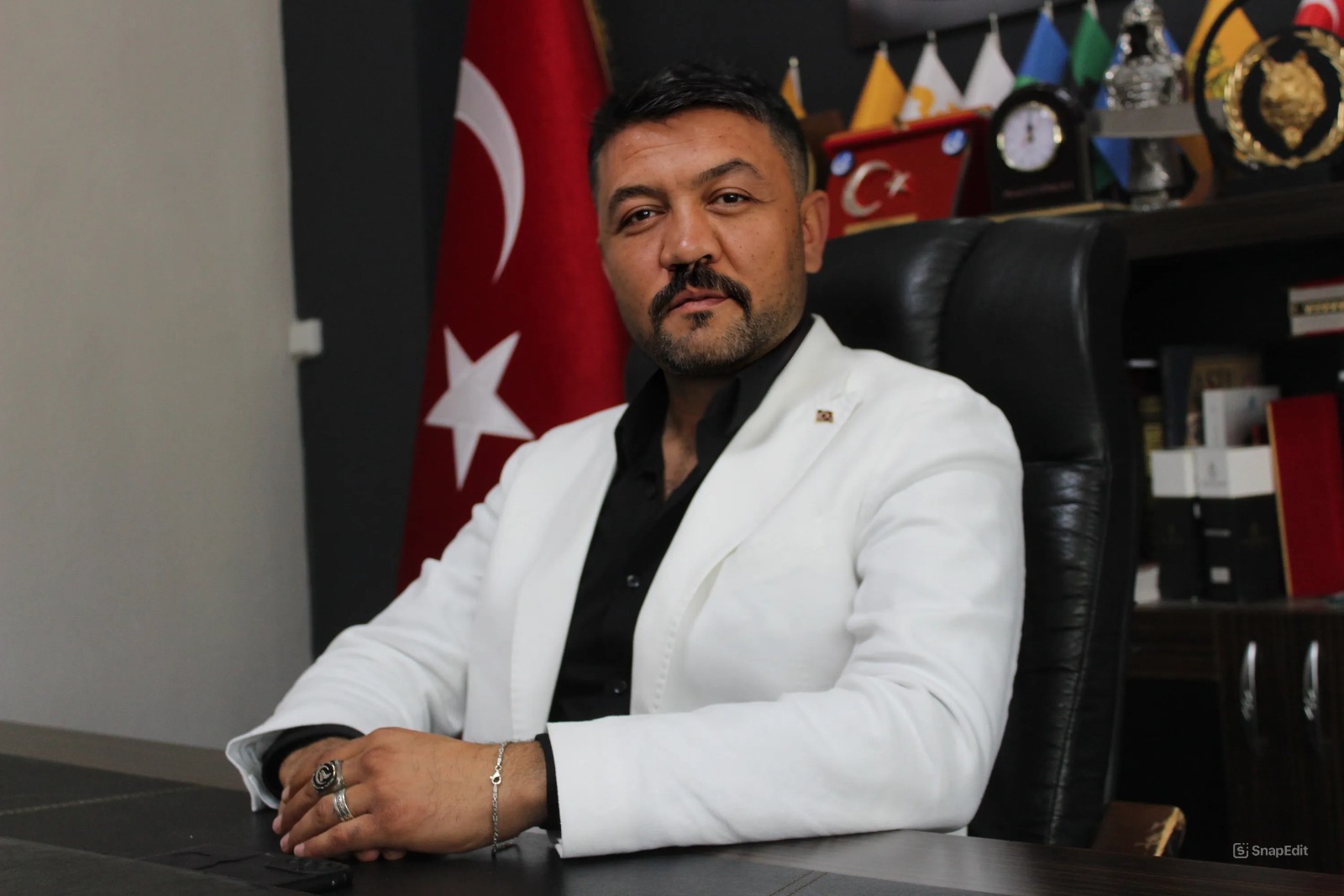Afyon Ülkü Ocakları Kendine Ait Binaya Kavuşsun