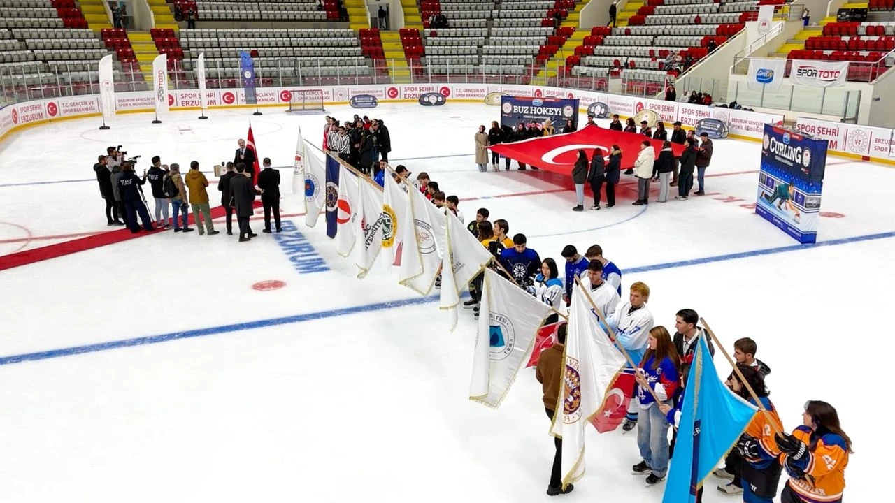 Ünilig Buz Hokeyi ve Curling Kış Oyunları Erzurum’da Açıldı