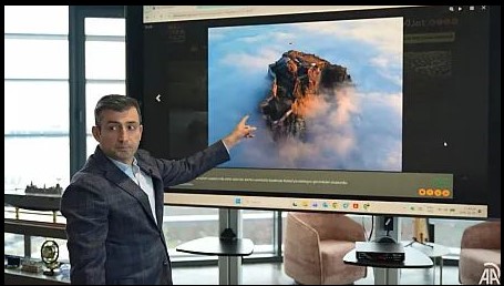 Selçuk Bayraktar Karahisar Kalesi’ni Seçti, Vali Yiğitbaşı’ndan Teşekküretti.