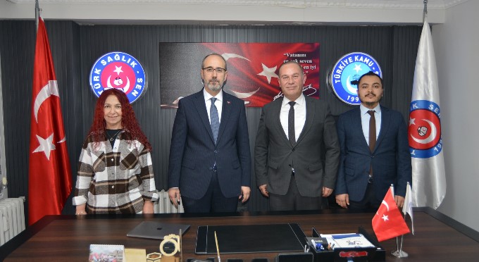 İl Sağlık Müdürü Dr. Hakkı Öztürk, Türk Sağlık-Sen Afyonkarahisar Şubesi’ne iade-i ziyaret. - 1