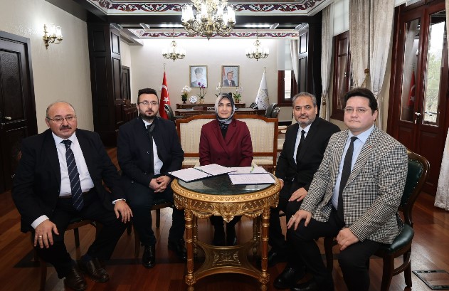 Bolvadin’in akademik ve ekonomik çehresini değiştirecek dev yatırımda mutlu sona ulaşıldı. - 1