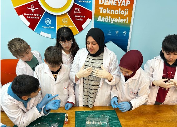 DENEYAP Teknoloji Atölyelerinde eğitim almak isteyen öğrenciler, deneyap.org adresi üzerinden başvuruları Yapabilirler. - 1