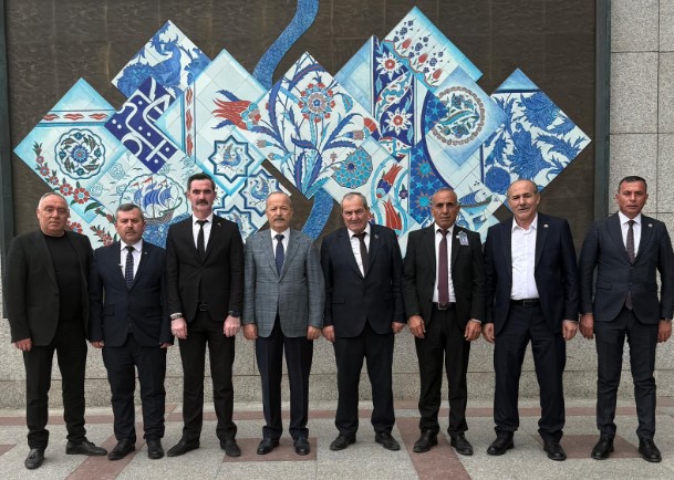 Afyonkarahisar’ımıza hizmet yolunda teşkilatımızla omuz omuza çalışmaya devam ediyoruz, - 1