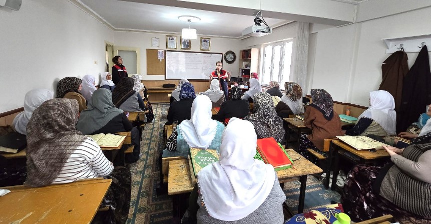 Afyonkarahisar’da Kadın Çiftçilere Yönelik Eğitimler Sürüyor - 1