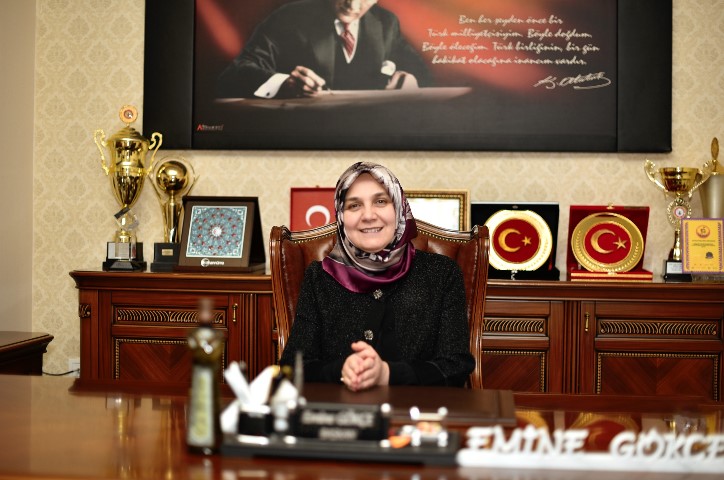 İhsaniye’de Teravih Sonrası Çaylar Sahura Kadar İkram: Belediye Sosyal Tesislerinde Ramazan Bereketi - 1