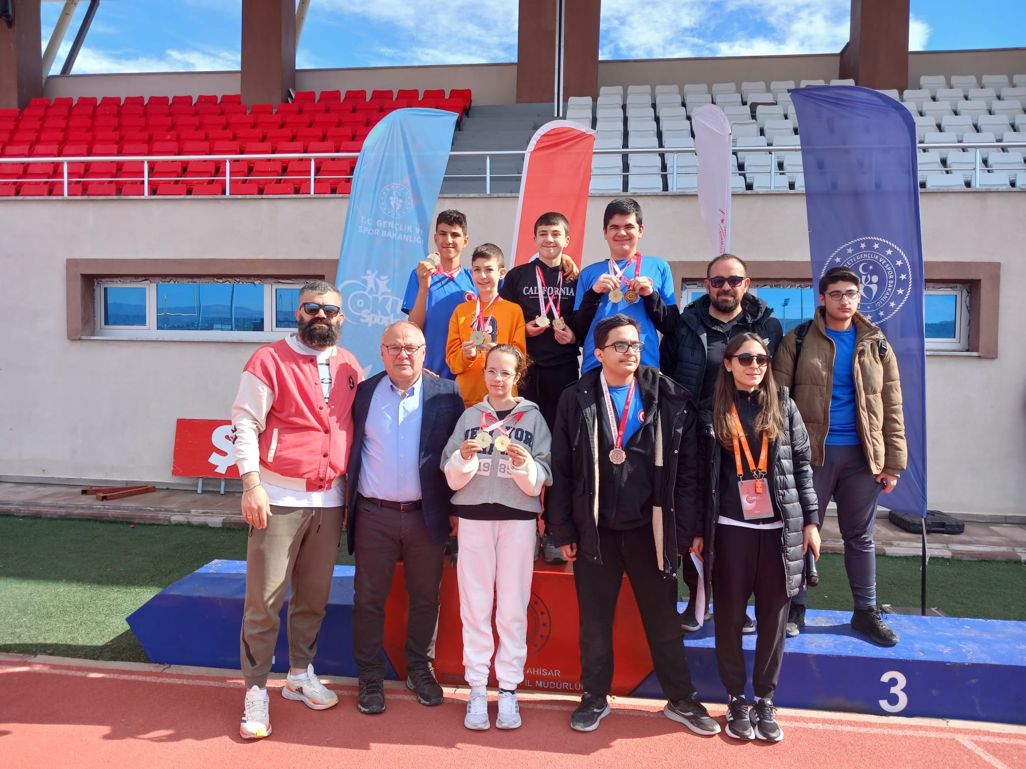 Afyonkarahisar’da Okul Sporları Özel Sporcular Atletizm Müsabakaları Sona Erdi - 1