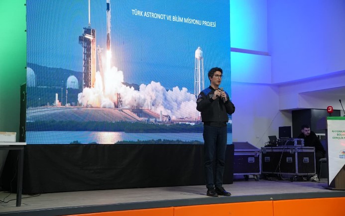 Türkiye’nin 2. Astronotu Tuva Cihangir Atasever, Bolvadinli Gençlerle Buluştu