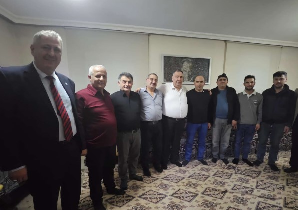 İYİ PARTİ HEYETİ İĞDEMİR KÖYÜ’NDE VATANDAŞLARLA BULUŞTU - 1
