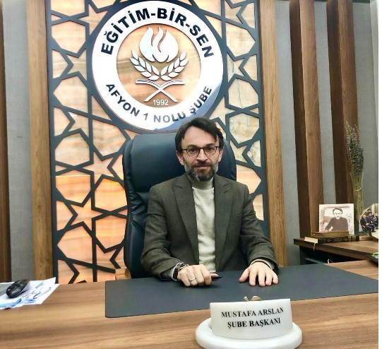 MİLLETİMİZ DARBECİLERİ BİN YIL SÜRECEK UTANCA MAHKÛM ETMİŞTİR - 1