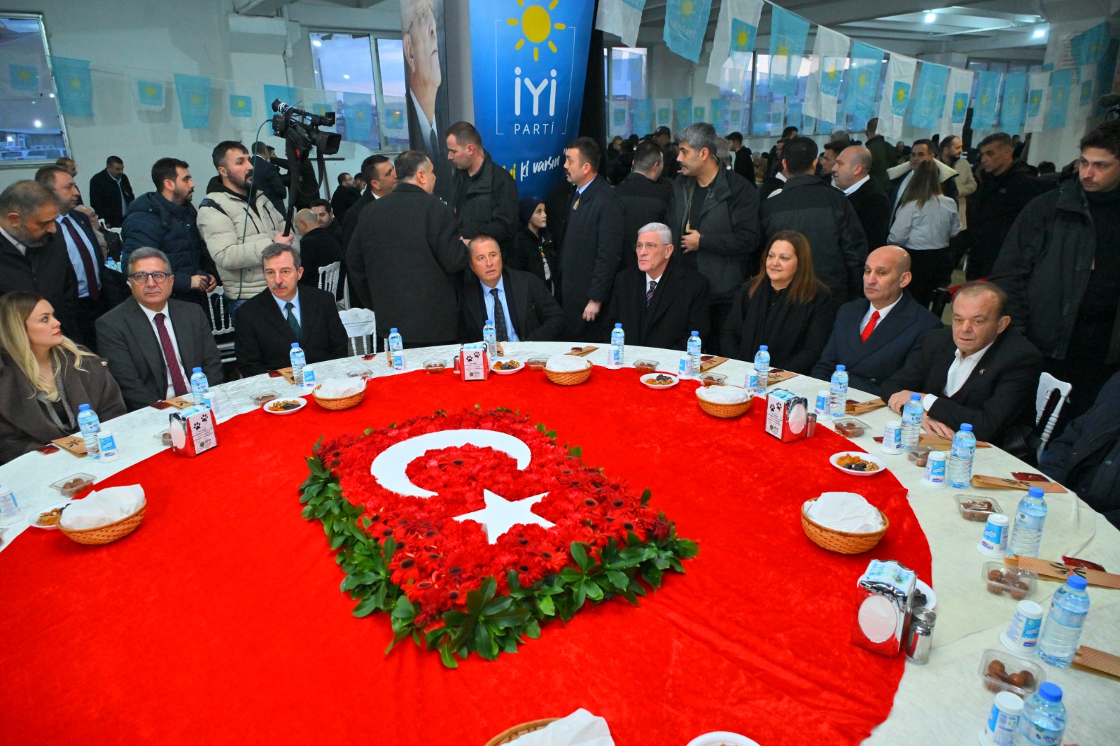 İYİ PARTİ’NİN AFYONKARAHİSAR İFTARINDA TARİHİ BULUŞMA - 1