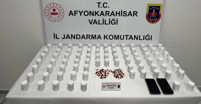 Afyonkarahisar’da Jandarma Operasyonu: 4 Bin 266 Sentetik Hap Ele Geçirildi - 1