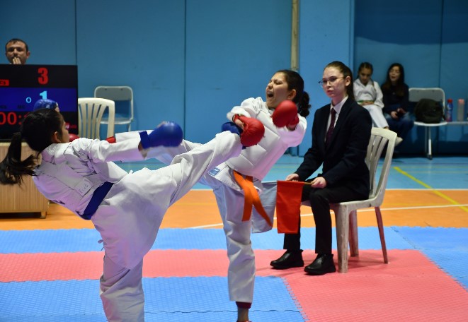 Yeşilay Haftası Kapsamında Afyonkarahisar'da Spor Müsabakaları Düzenlendi - 1