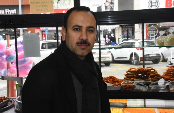 Buda şampiyon baklavacı/ Şampiyon muaythai sporcusu harçlığını baklavacı çalışarak kazanıyor - 1