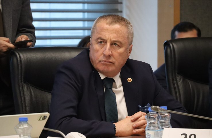 ORTADOĞU YENİDEN ÇİZİLİRKEN TÜRKİYE SINIRLARININ HEMEN ÖTESİNDE BİR SATRANÇ OYNANIYOR - 1