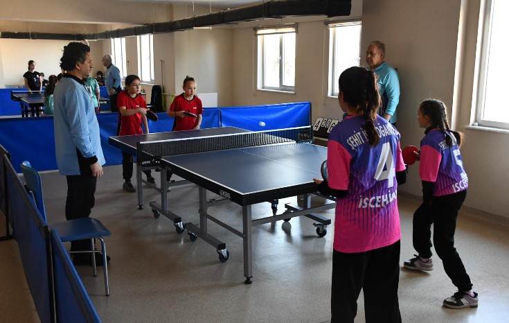 Okul Sporları Masa Tenisi Küçük Kızlar Müsabakaları Tamamlandı - 1