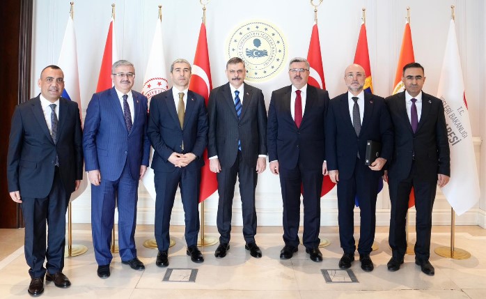 AK PARTİ AFYONKARAHİSAR HEYETİ BAŞKENTTE ZİYARETLERDE BULUNDU - 1