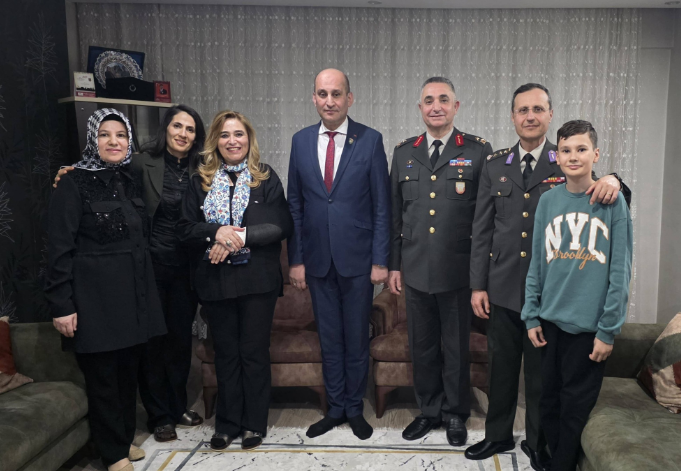 PAŞA’DAN KUMARTAŞLI AİLESİNE ANLAMLI ZİYARET - 1