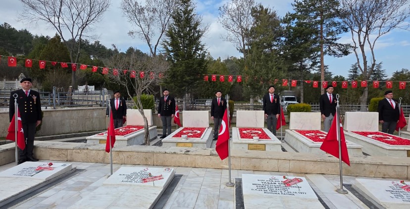 Çanakkale Deniz Zaferi’nin 111. Yılında Aziz Şehitler Dualarla Anıldı - 1