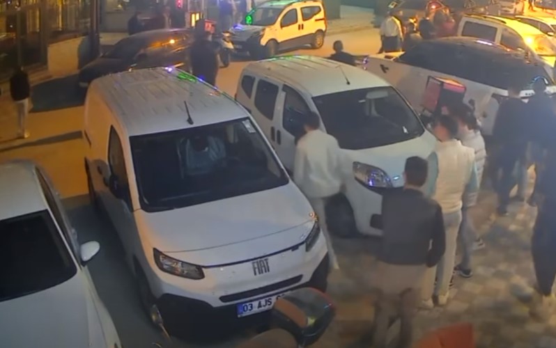 Erenler Mahallesi’nde Silahlı Kavga: 2 Kişi Yaralandı - 1