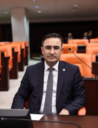 AK Parti Afyonkarahisar Milletvekili Hasan Arslan, Ramazan Bayramı dolayısıyla bir mesaj yayımladı. - 1