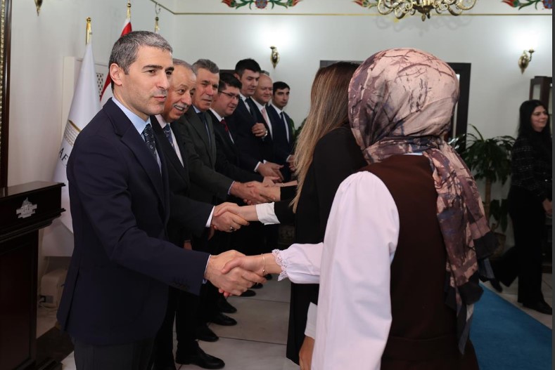 Afyonkarahisar ValisiDr. Naci Aktaş Mesai Arkadaşlarıyla Bayramlaştı - 1