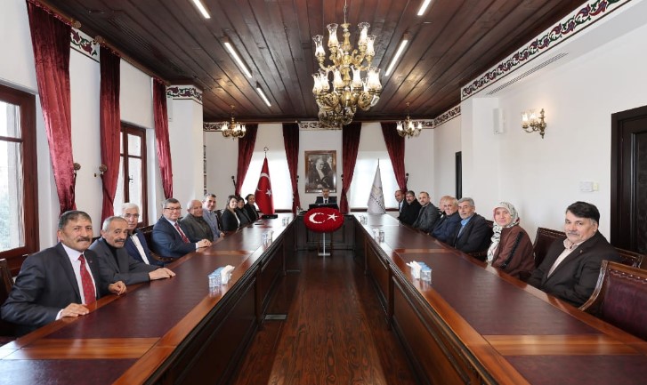 Afyon Muhtarları Dayanışma Derneği’nden Vali Dr. Naci Aktaş’a Ziyaret - 1