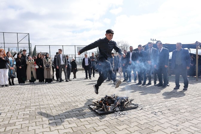 AKHARIM NEVRUZ BAYRAMI KUTLAMASI YAPILDI - 1