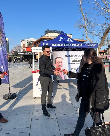 Merhum Muhsin Yazıcıoğlu; hayatı boyunca milletine, devletine ve inandığı değerlere sadakatle hizmet etmiş, duruşu, samimiyeti ve cesaretiyle hafızalara kazınmış önemli bir liderdir - 1