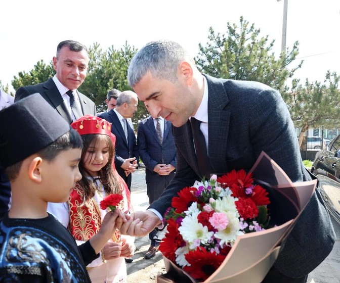 Afyonkarahisar Valisi Dr. Naci Aktaş’tan Öğrencilere Anlamlı Ödül - 1